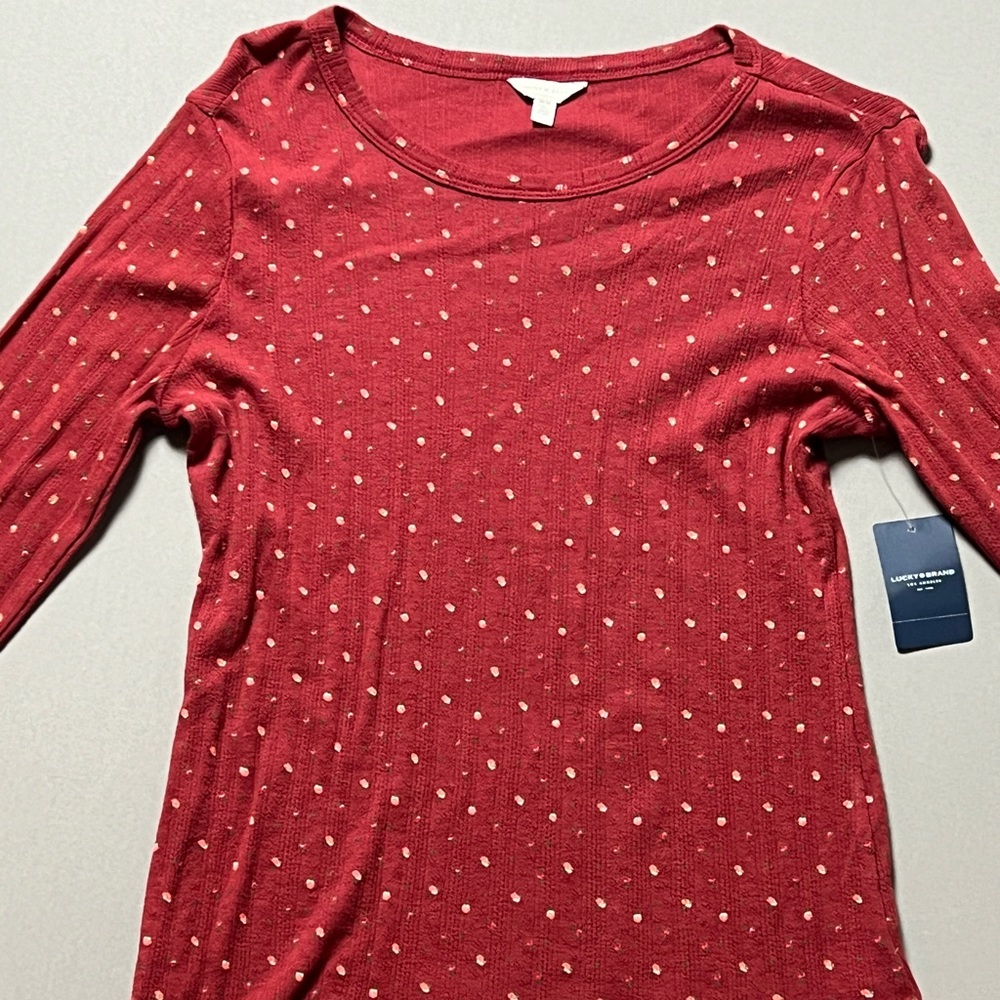 Lucky Brand printed thermal top.